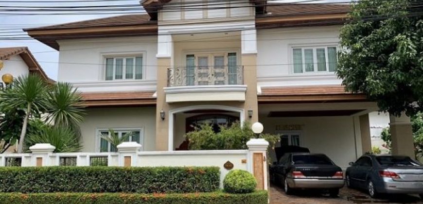 Luxury House for Sell at Grand Royal Nisachol Sathorn 116sqwa 4beds